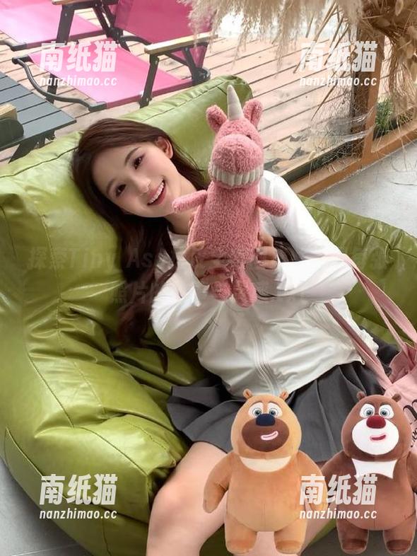 Tiny Asa 探索Tiny Asa拉皮全套图集,发现每张照片的故事与灵感.txt